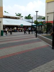 Tampines Heart (D18), Shop House #460329531